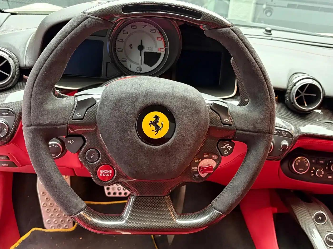 2013 F12berlinetta 6.3L Standard Model — миниатюра 16