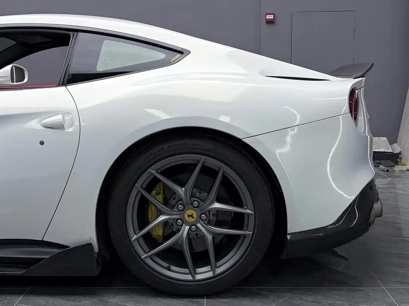 2013 F12berlinetta 6.3L Standard Model — миниатюра 8