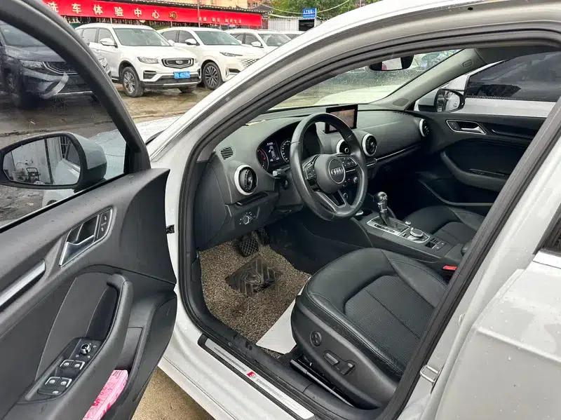 Audi A3 2018 30th Anniversary Edition Sportback 35 TFSI Progressive — миниатюра 11