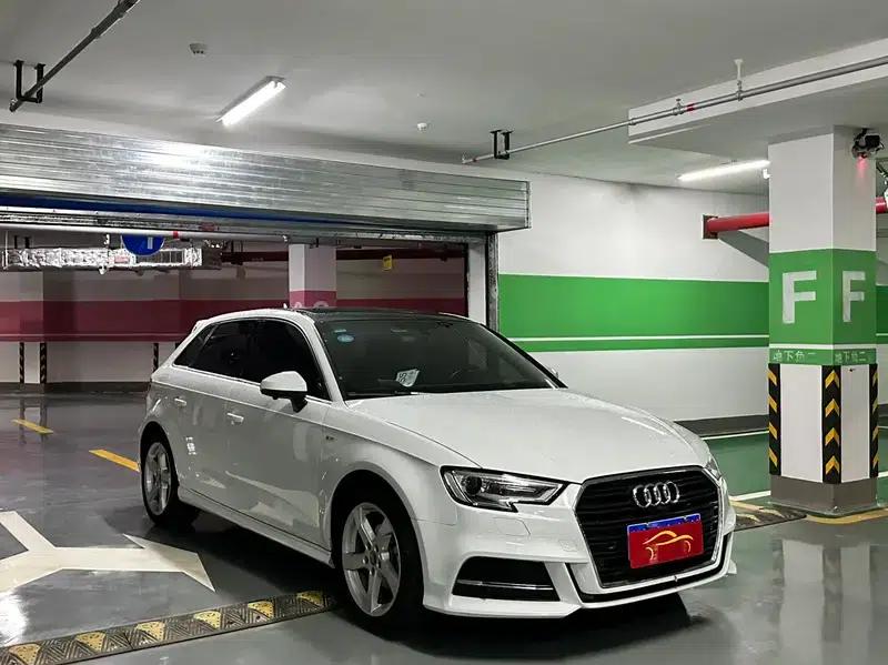 Audi A3 2018 30th Anniversary Edition Sportback 35 TFSI Progressive — миниатюра 3