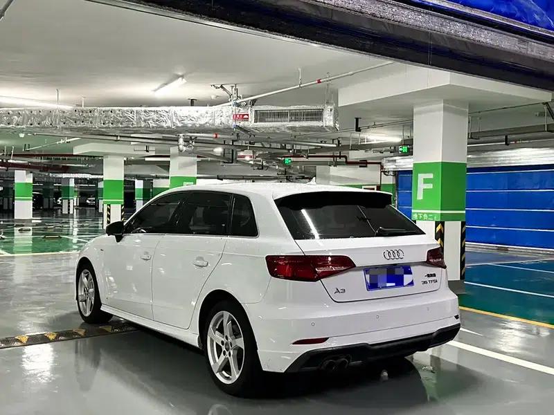 Audi A3 2018 30th Anniversary Edition Sportback 35 TFSI Progressive — миниатюра 4