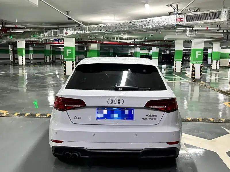 Audi A3 2018 30th Anniversary Edition Sportback 35 TFSI Progressive — миниатюра 5