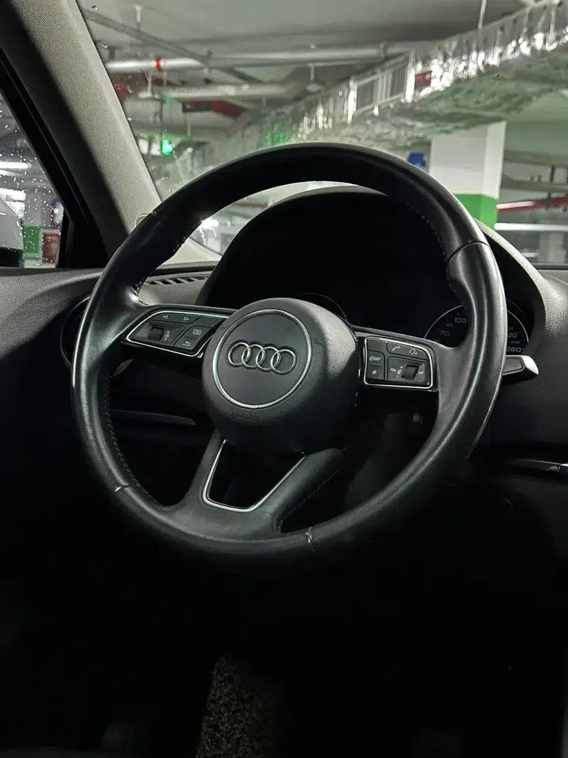 Audi A3 2018 30th Anniversary Edition Sportback 35 TFSI Progressive — миниатюра 6