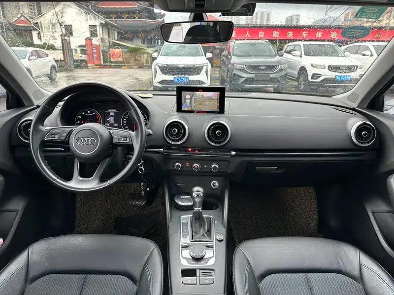 Audi A3 2018 30th Anniversary Edition Sportback 35 TFSI Progressive — миниатюра 7