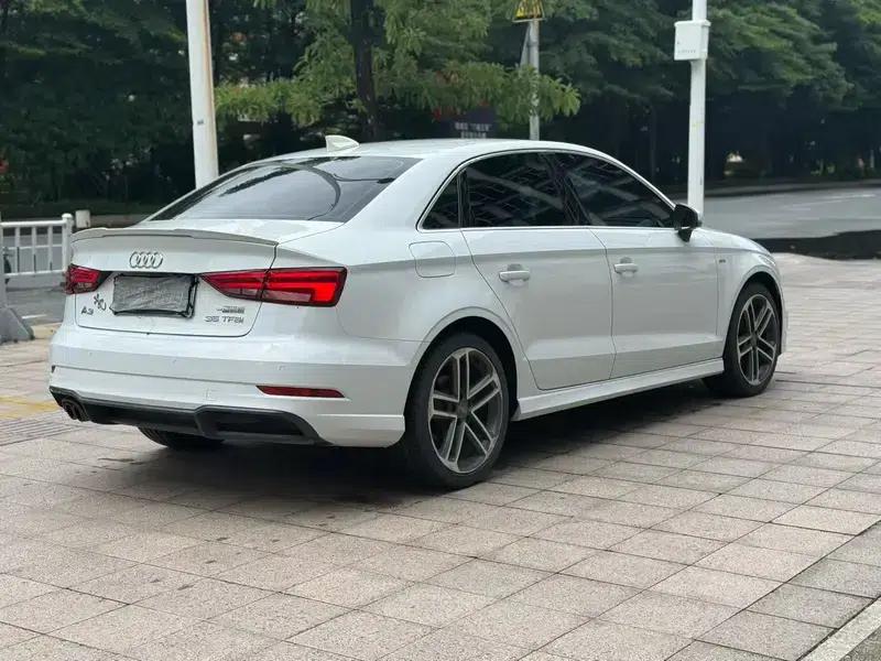 Audi A3 2017 Limousine 35 TFSI Progressive — миниатюра 6