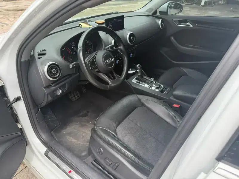 Audi A3 2017 Limousine 35 TFSI Progressive — миниатюра 8