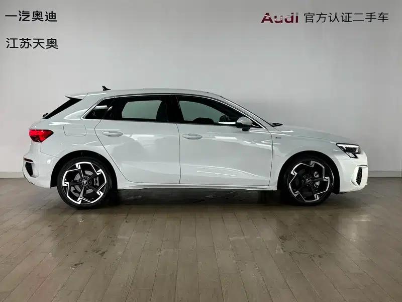Audi A3 2024 Sportback 35 TFSI Luxury Sport — миниатюра 5