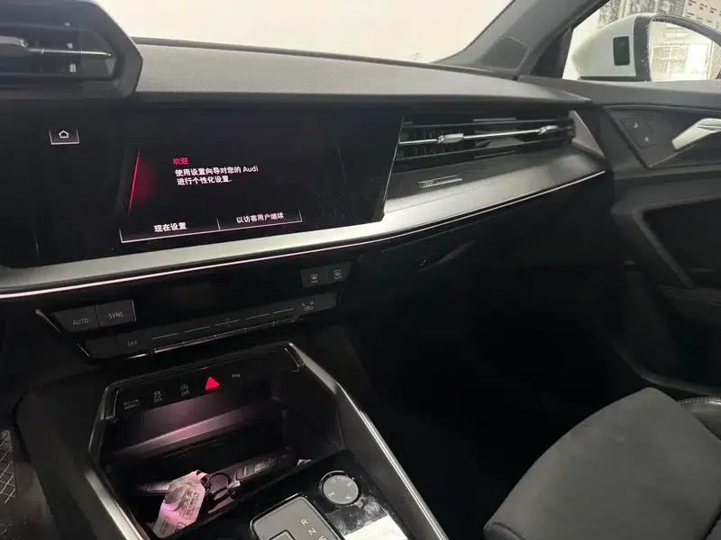Audi A3 2024 Sportback 35 TFSI Luxury Sport — миниатюра 7