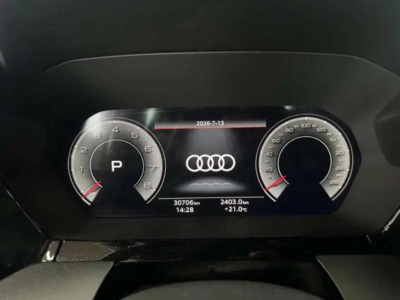 Audi A3 2024 Sportback 35 TFSI Luxury Sport — миниатюра 9