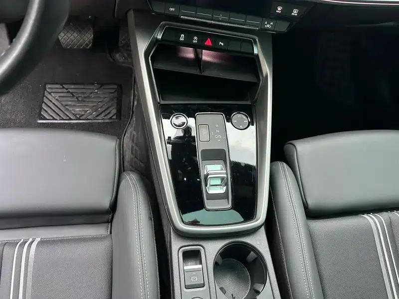 Audi A3 2024 Sportback 35 TFSI Fashion Sport — миниатюра 13