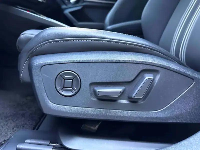 Audi A3 2023 Facelift A3L Limousine 35 TFSI Sporty Edition — миниатюра 18