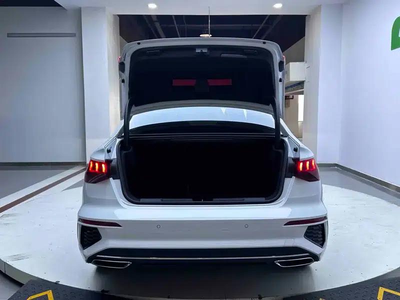 Audi A3 2023 Facelift A3L Limousine 35 TFSI Sporty Edition — миниатюра 21