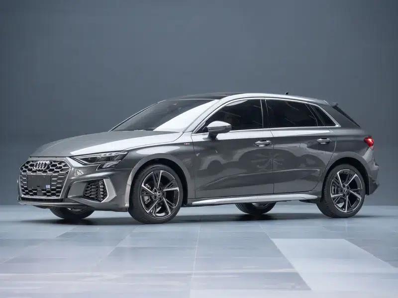 Audi A3 2023 Sportback 35 TFSI Fashion Sport — миниатюра 1