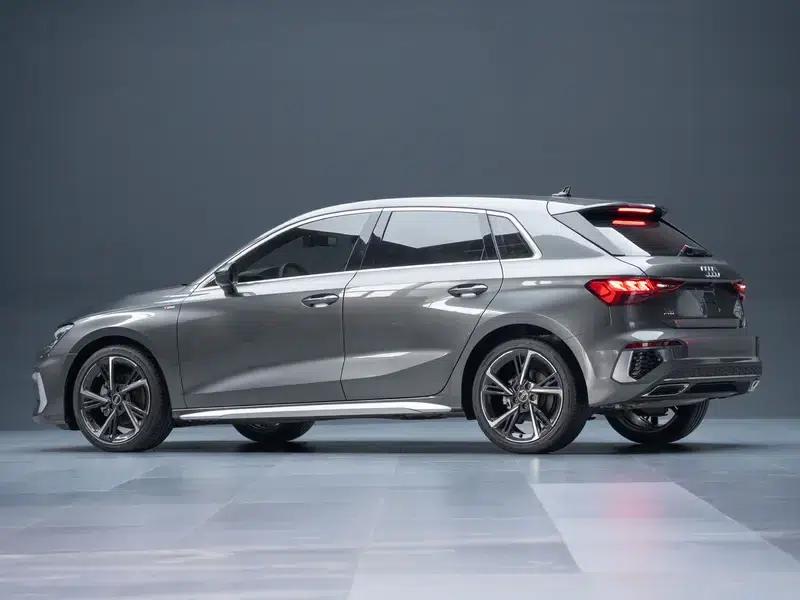 Audi A3 2023 Sportback 35 TFSI Fashion Sport — миниатюра 7