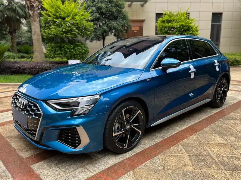 Audi A3 2021 Sportback 35 TFSI Fashion Sport — миниатюра 1