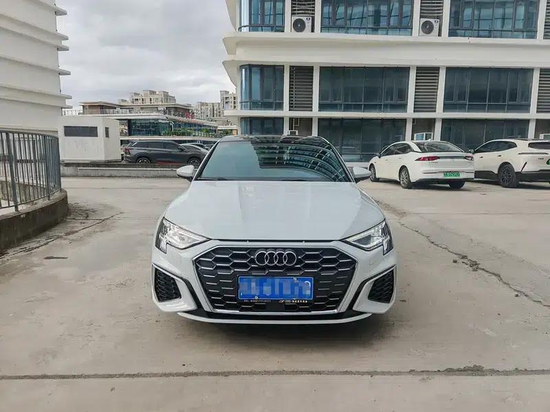 Audi A3 2023 Facelift Sportback 35 TFSI Fashion Sporty Model — миниатюра 2