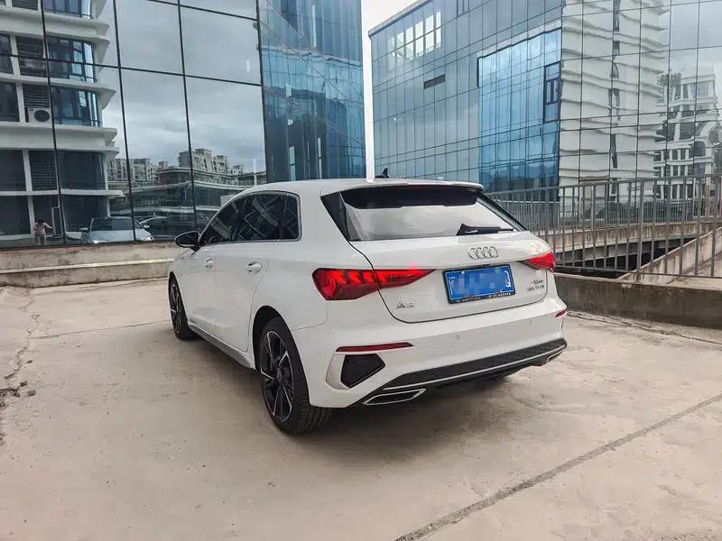Audi A3 2023 Facelift Sportback 35 TFSI Fashion Sporty Model — миниатюра 4