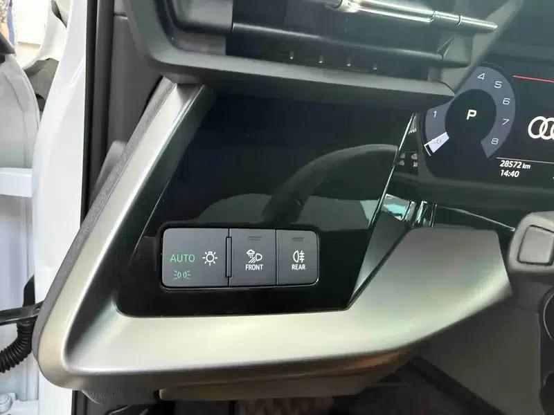 Audi A3 2023 Facelift A3L Limousine 35 TFSI Sporty Edition — миниатюра 14
