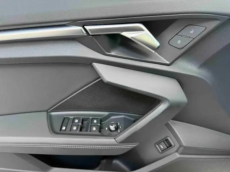 Audi A3 2023 Facelift A3L Limousine 35 TFSI Sporty Edition — миниатюра 20