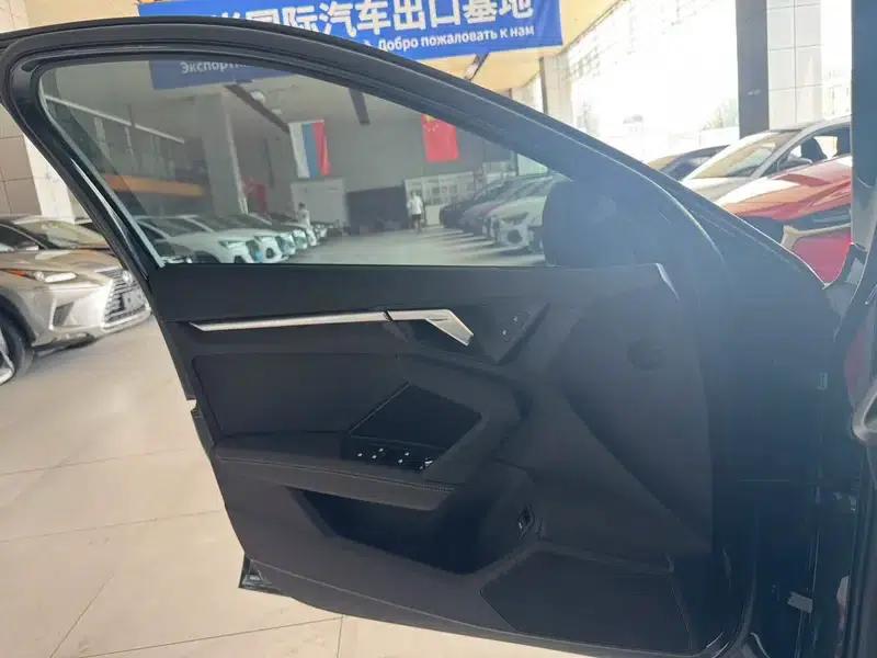 Audi A3 2023 Facelift A3L Limousine 35 TFSI Sporty Edition — миниатюра 14