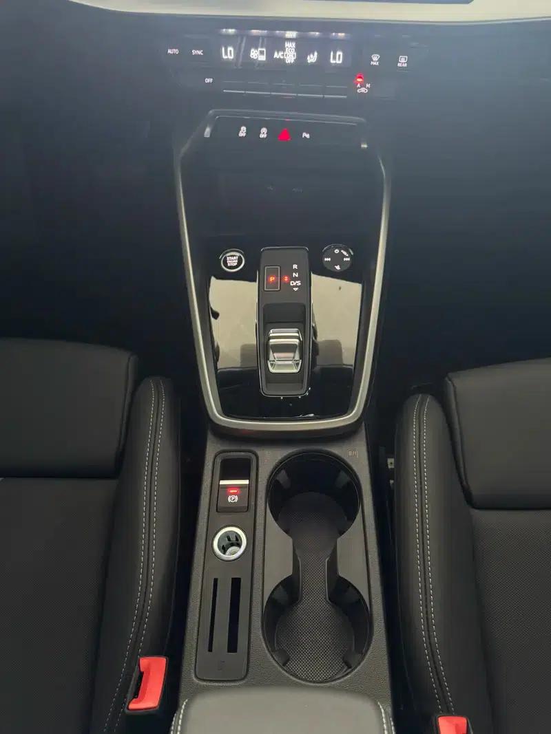 Audi A3 2023 Facelift A3L Limousine 35 TFSI Sporty Edition — миниатюра 8