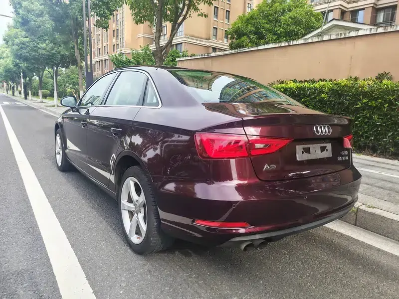 Audi A3 2014 Limousine 35 TFSI Automatic Entry-Level — миниатюра 5