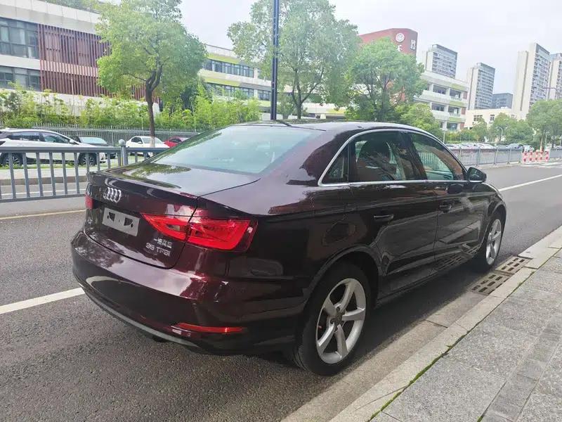 Audi A3 2014 Limousine 35 TFSI Automatic Entry-Level — миниатюра 7