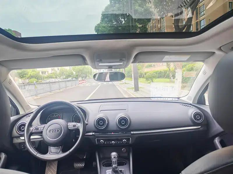 Audi A3 2014 Limousine 35 TFSI Automatic Entry-Level — миниатюра 9