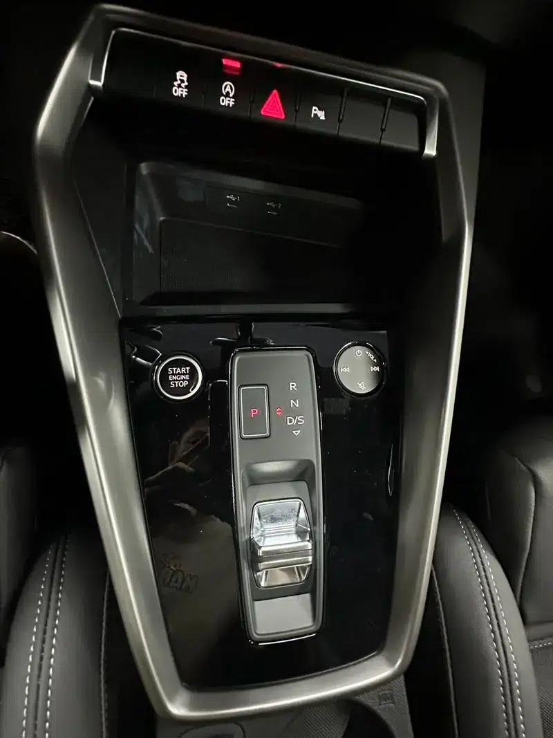 Audi A3 2023 Sportback 35 TFSI Fashion Sport — миниатюра 13