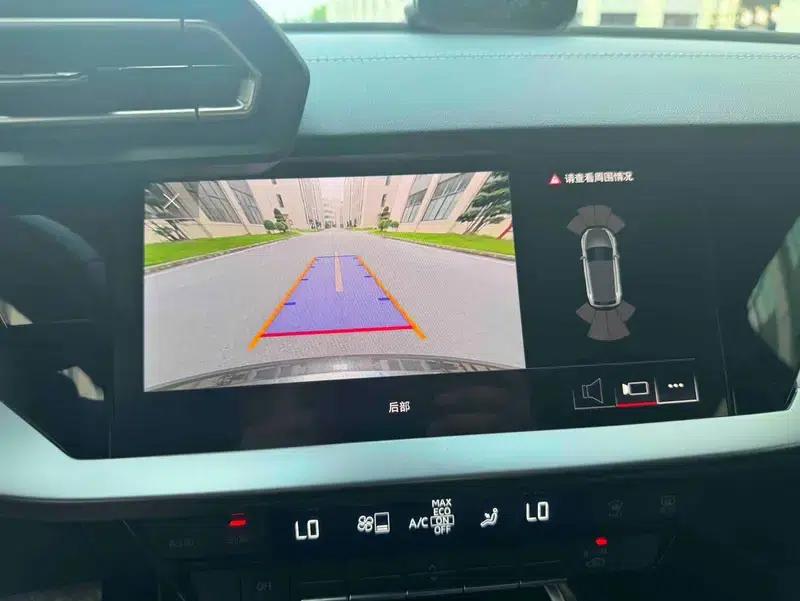 Audi A3 2026 Sportback 35 TFSI Flying Spur Luxury Edition — миниатюра 18