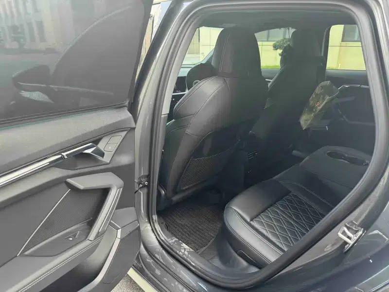 Audi A3 2026 Sportback 35 TFSI Flying Spur Luxury Edition — миниатюра 22