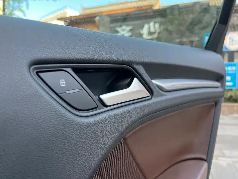 Audi A3 2014 Sportback 35 TFSI Automatic Comfort — миниатюра 14