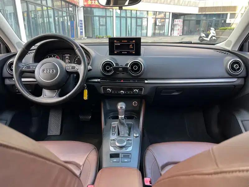 Audi A3 2014 Sportback 35 TFSI Automatic Comfort — миниатюра 27