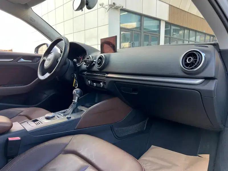 Audi A3 2014 Sportback 35 TFSI Automatic Comfort — миниатюра 28