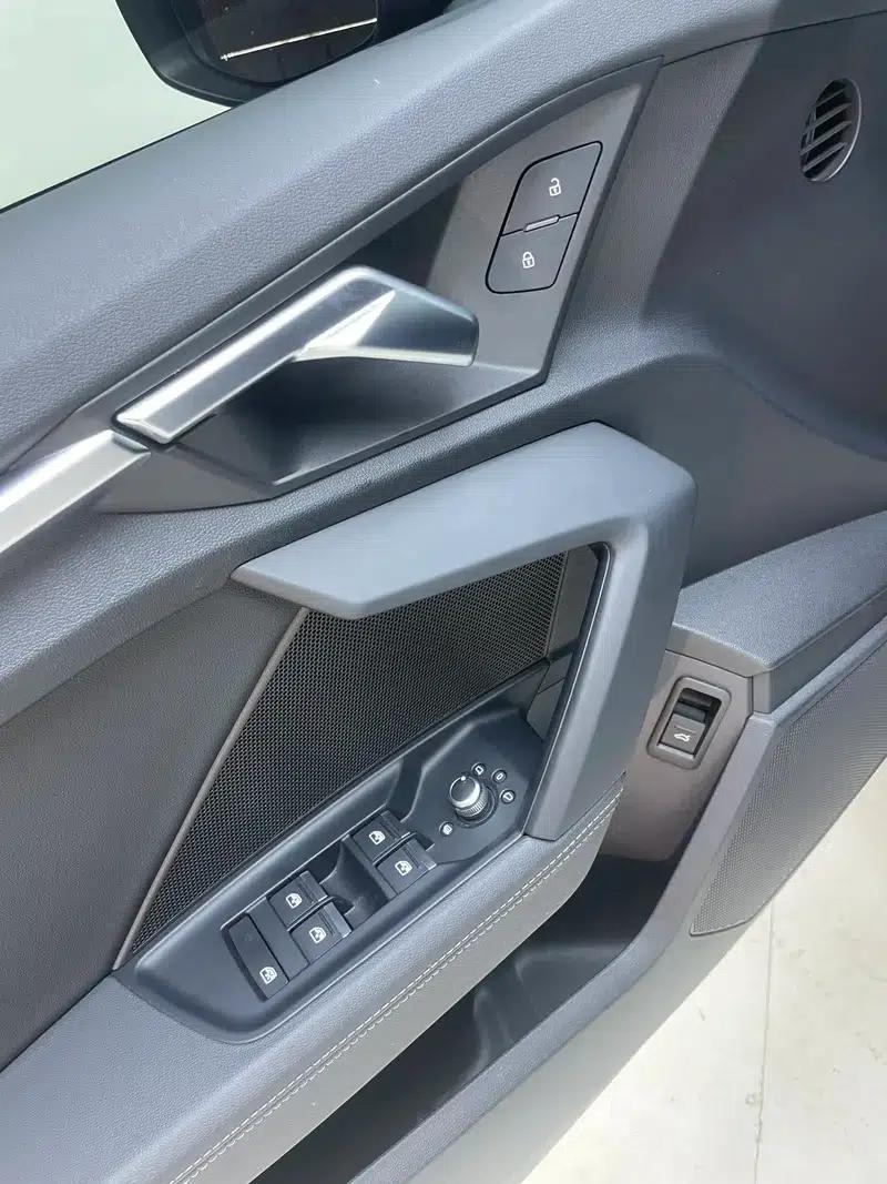 Audi A3 2023 Facelift A3L Limousine 35 TFSI Sporty Edition — миниатюра 12