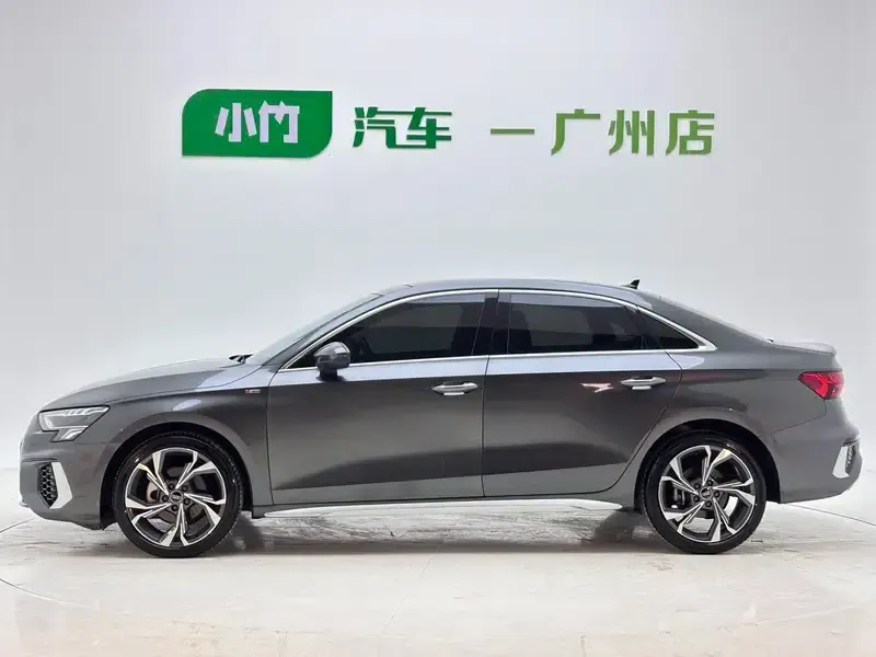 Audi A3 2023 Facelift A3L Limousine 35 TFSI Sporty Edition — миниатюра 4