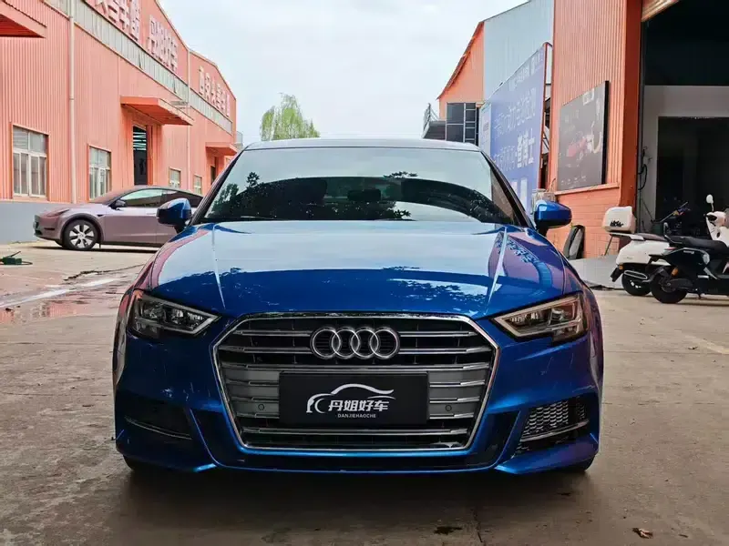 Audi A3 2020 Limousine 35 TFSI Fashion Edition (National V Emission Standard) — миниатюра 2
