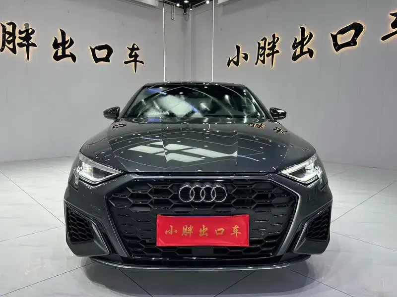 Audi A3 2023 Sportback 35 TFSI Fashion Sport — миниатюра 2
