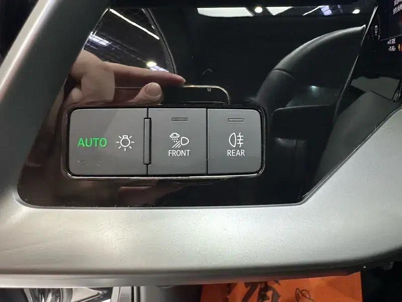 Audi A3 2023 Sportback 35 TFSI Fashion Sport — миниатюра 17