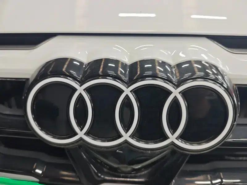 2026 Audi A3 A3L Limousine 35 TFSI Flying Spur Luxury Edition — миниатюра 12
