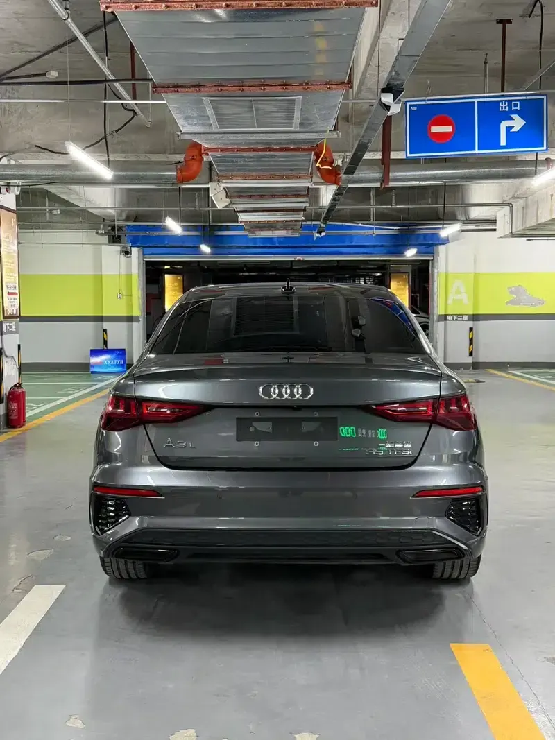 Audi A3 2023 Facelift A3L Limousine 35 TFSI Sporty Edition — миниатюра 5