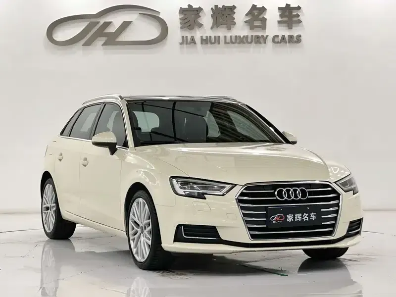 Audi A3 2018 30th Anniversary Edition Sportback 35 TFSI Fashion Edition — миниатюра 3