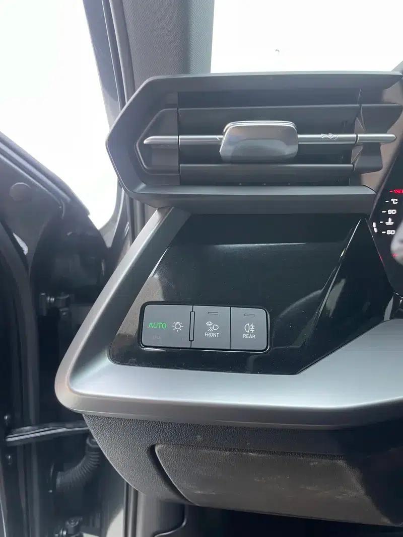 Audi A3 2023 Facelift A3L Limousine 35 TFSI Sporty Edition — миниатюра 10