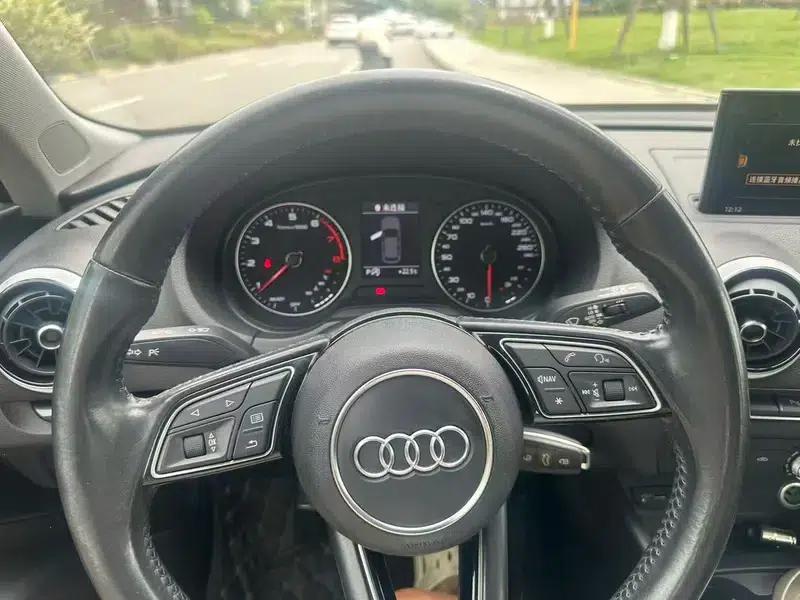 Audi A3 2017 Sportback 35 TFSI Fashion Edition — миниатюра 9