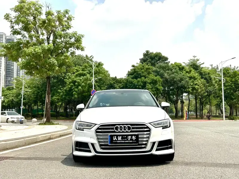 Audi A3 2020 Sportback 35 TFSI Fashion Edition (National V Emission Standard) — миниатюра 2