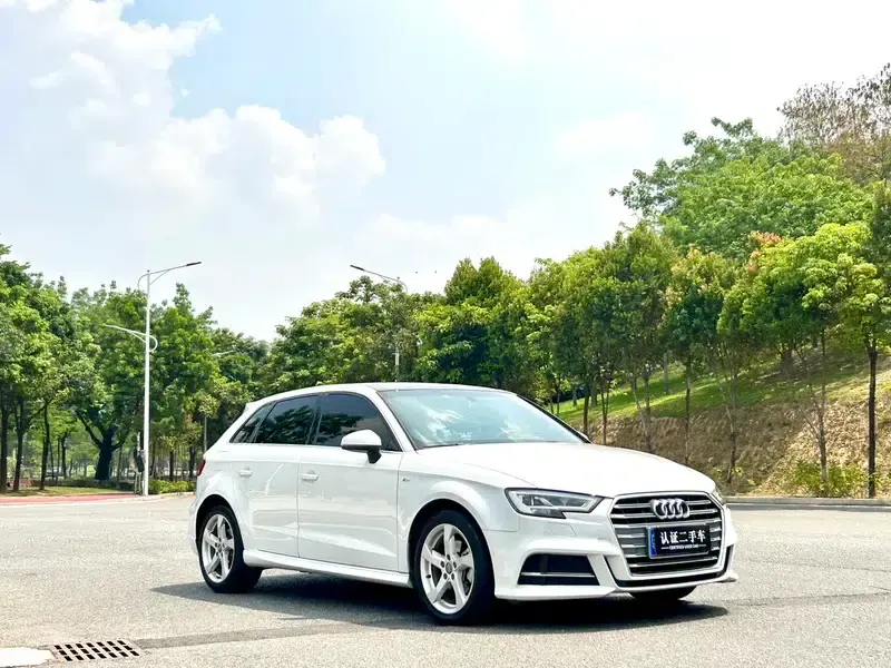 Audi A3 2020 Sportback 35 TFSI Fashion Edition (National V Emission Standard) — миниатюра 3