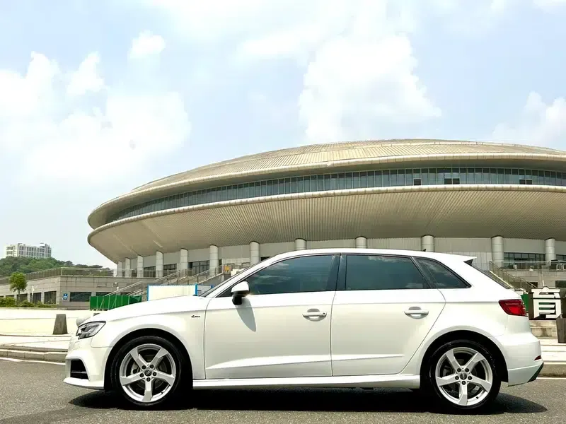 Audi A3 2020 Sportback 35 TFSI Fashion Edition (National V Emission Standard) — миниатюра 4
