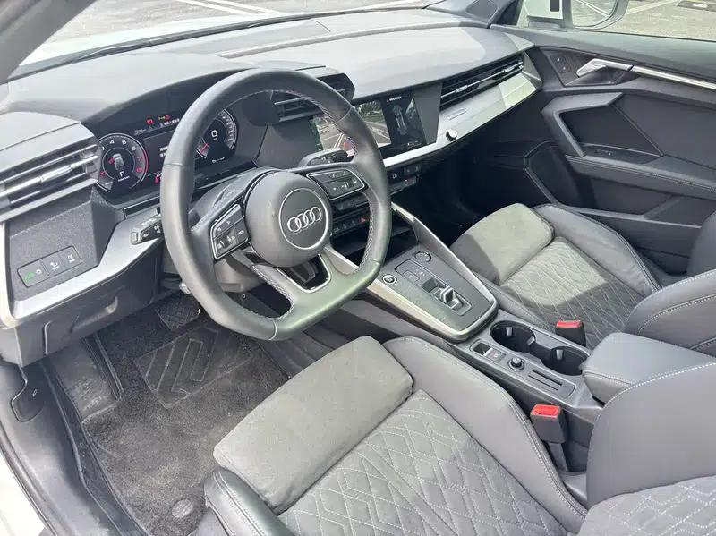 Audi A3 2023 Sportback 35 TFSI Luxury Sport — миниатюра 14