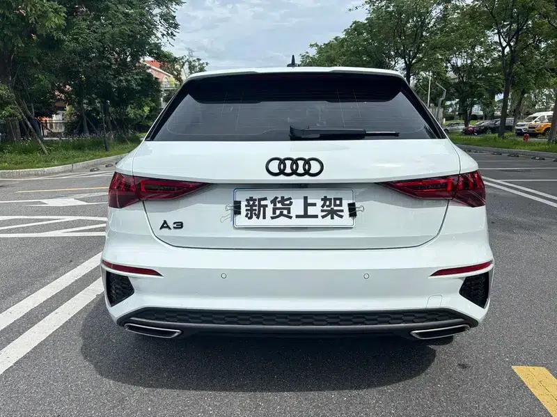 Audi A3 2023 Sportback 35 TFSI Luxury Sport — миниатюра 5