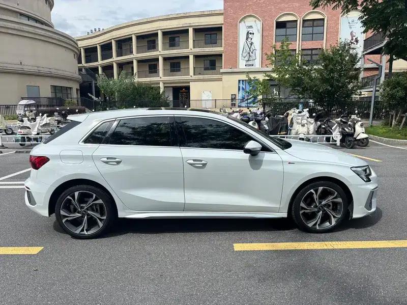 Audi A3 2023 Sportback 35 TFSI Luxury Sport — миниатюра 7